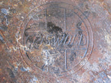 Griswold Cast Iron Dutch Oven Roaster, Erie #10 - Yesteryear Essentials
 - 4
