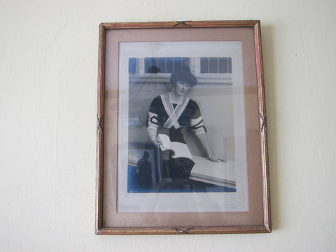 Antique Framed Victorian Photo by William Notman - Yesteryear Essentials
 - 1