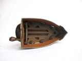 Primitive Antique Progress Sad Iron - Yesteryear Essentials
 - 5