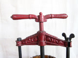 Antique Cast Iron Apple Cider Press - Yesteryear Essentials
 - 3