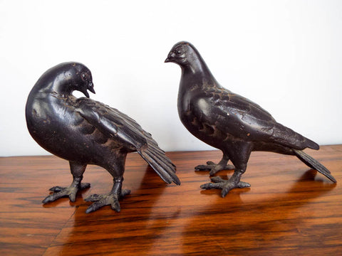 Vintage 1950s Asian Metal Pair of Pigeons Antique Bird Garden Decor Statue Japan